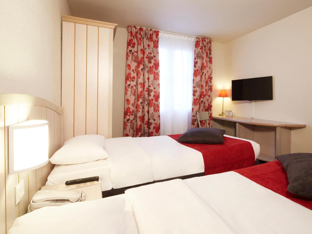 Hotel Campanile Val De France Magny-le-Hongre Esterno foto